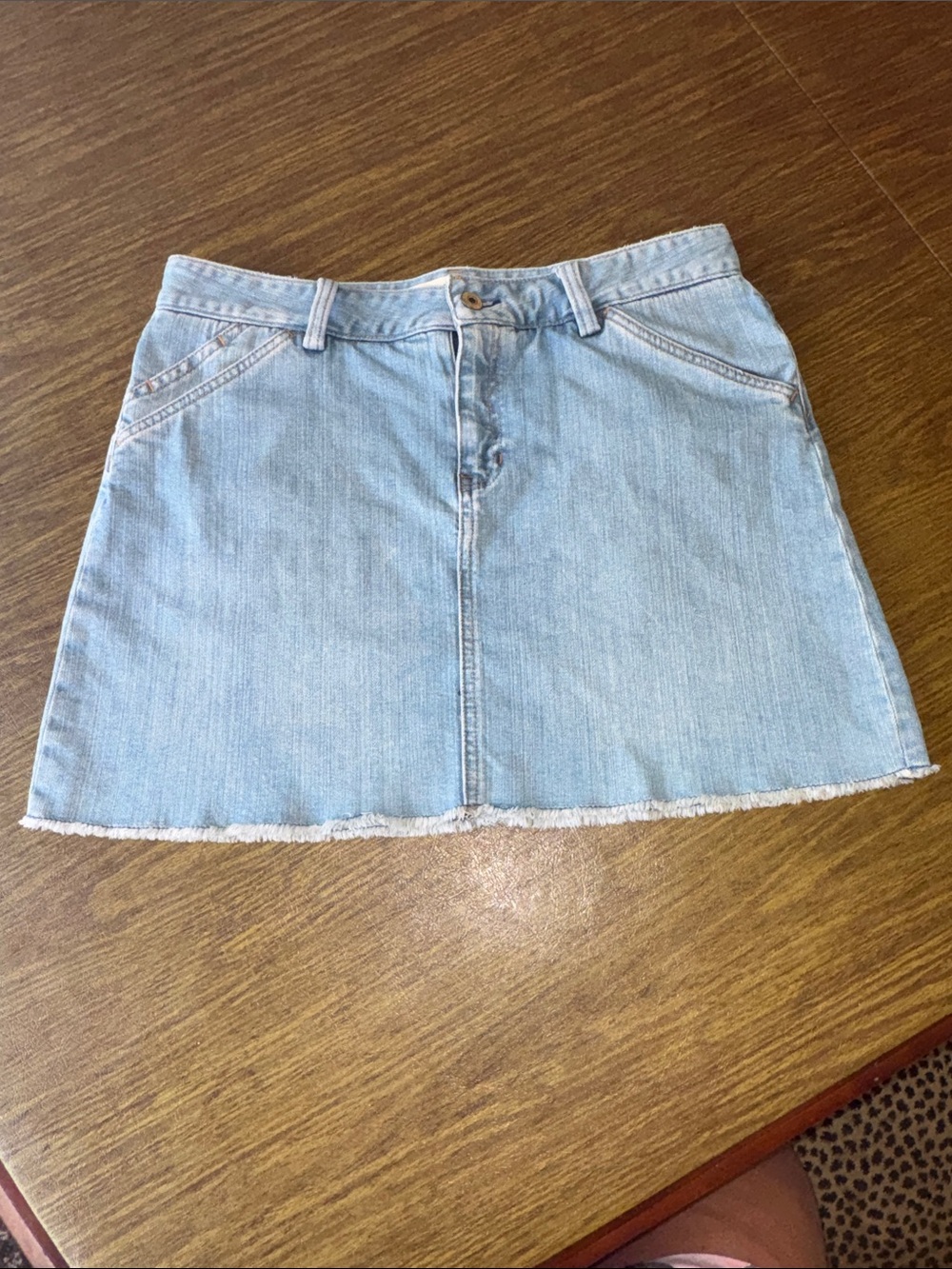 GAP Light Wash Stretch Denim Skirt Frayed Hem